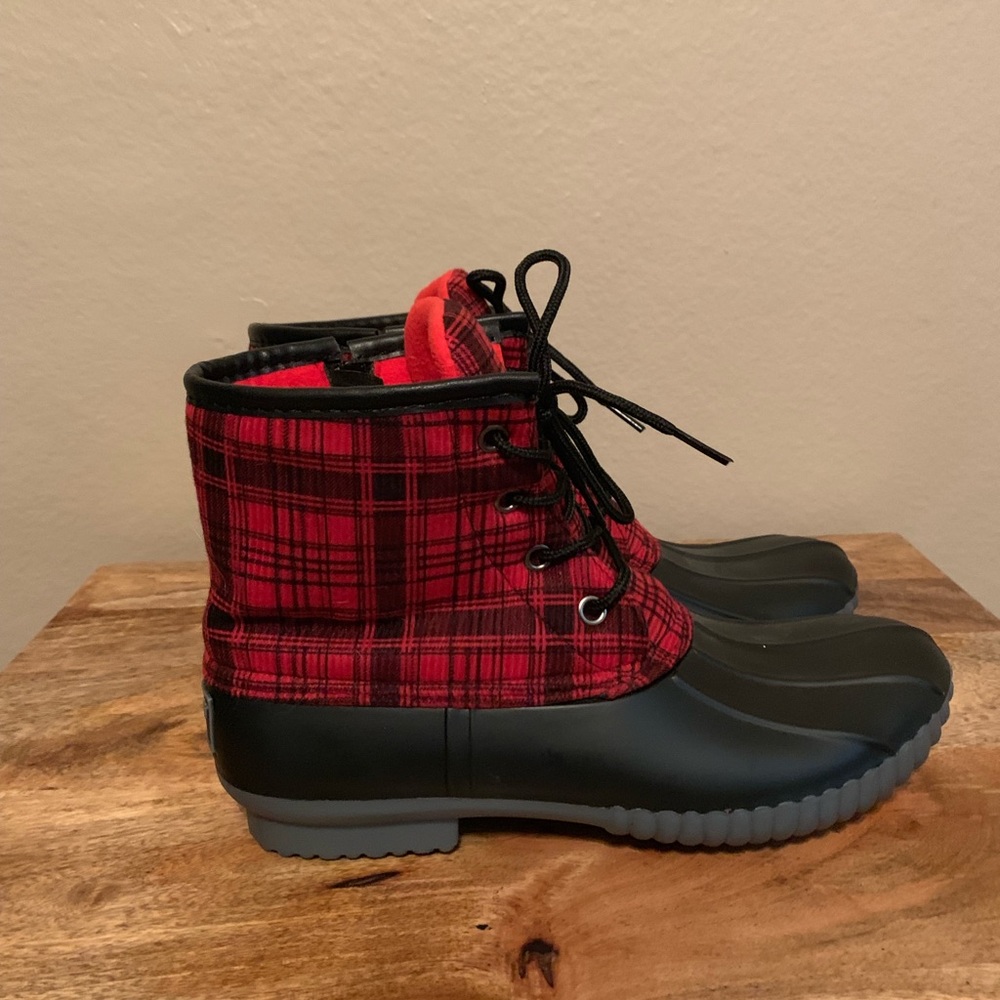 Buffalo plaid avanti winter boots